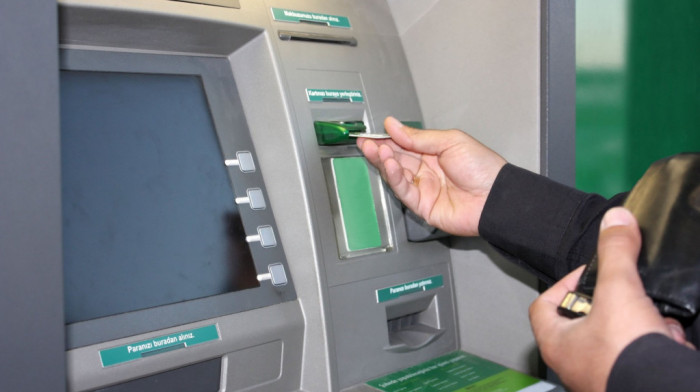 Hrvatska od 1. januara prelazi na kune na evro: Šta će biti sa bankomatima u prelaznom periodu?