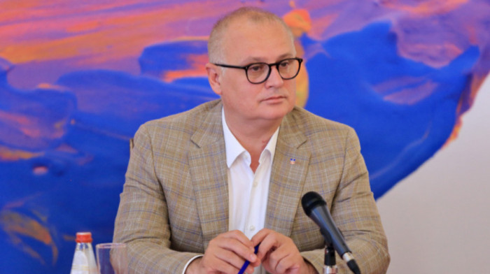 Vesić:  Zakon će rešiti problem buke u Beogradu, na isti način ćemo se baviti i parom i mirisima