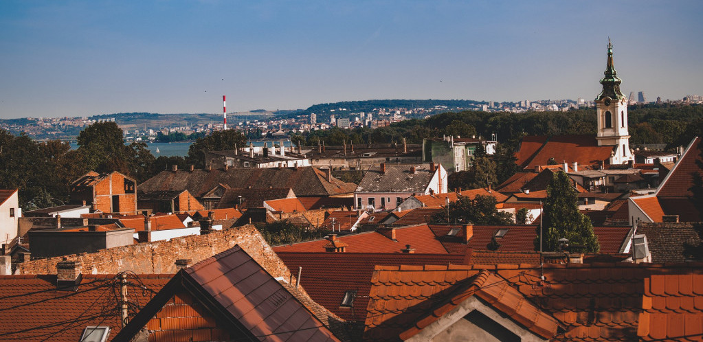 Tržište nekretnina i dalje raste: U junu prodato 1.000 stanova više nego lane, jedini pad zabeležen u prometu vikendica