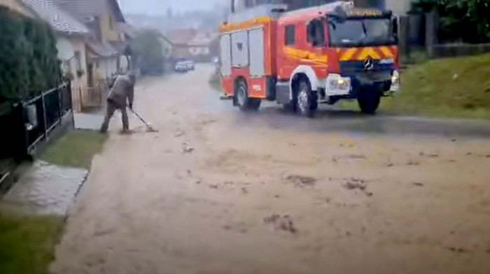 Nove poplave u selima oko Požege, na terenu i vatrogasci