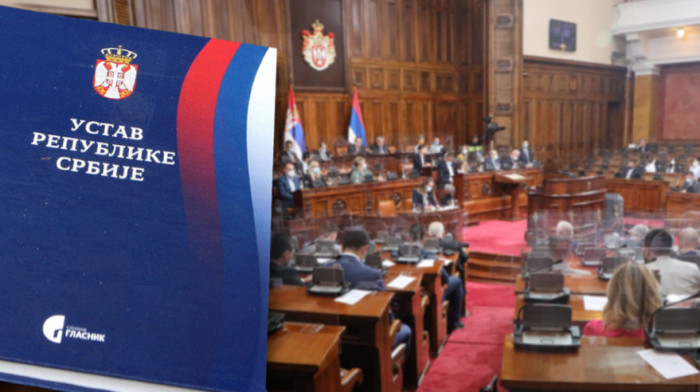 Pet ključnih pitanja o promeni Ustava Srbije