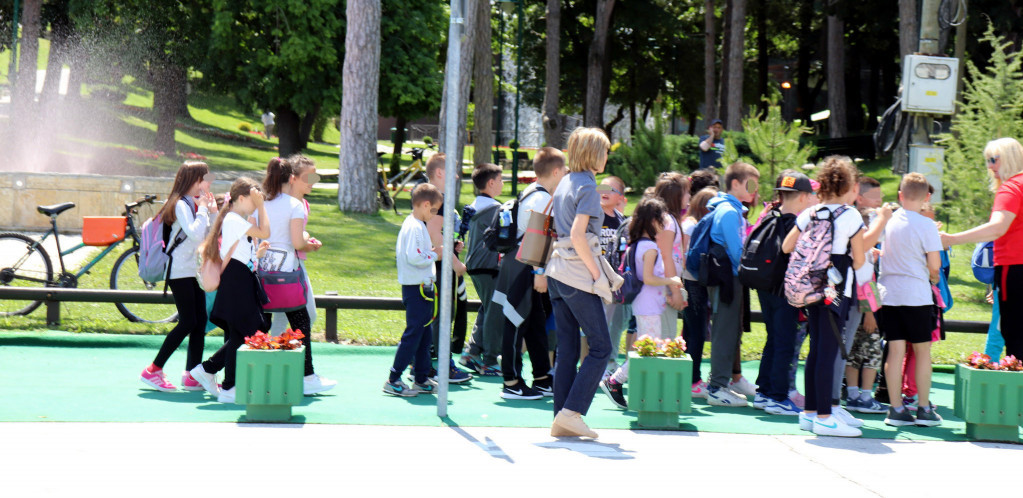 Direktorka Batuta: Posle rekreativne nastave na Divčibarima 29 dece kovid pozitivno