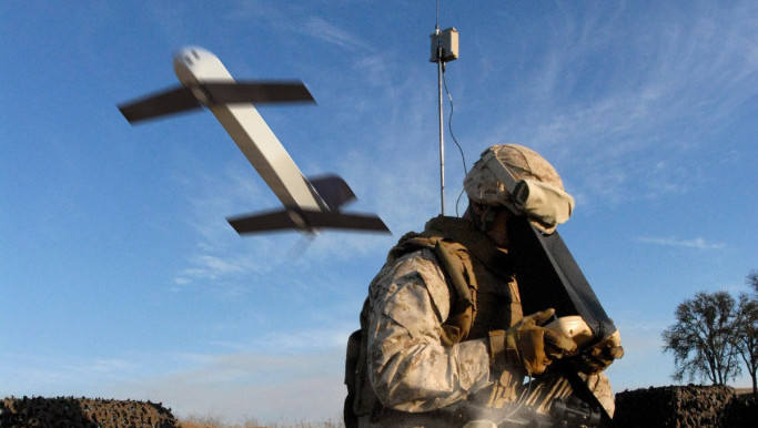 Uzbunjivač objavio informacije o američkim ratnim dronovima, pa osuđen na 45 meseci zatvora