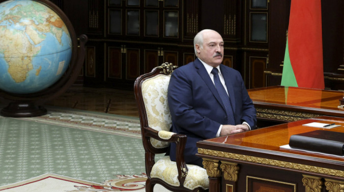 Lukašenko Zapadu: Uvedite nove sankcije i putovaćete preko Severnog pola