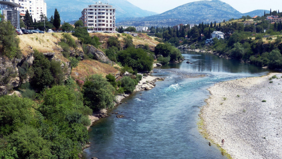 Podržao Mladića na društvenim mrežama, pa dobio otkaz