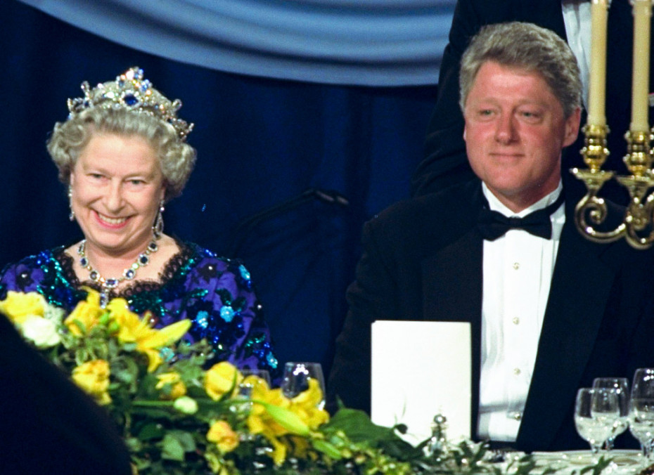Kraljica Elizabeta II, Bil Klinton