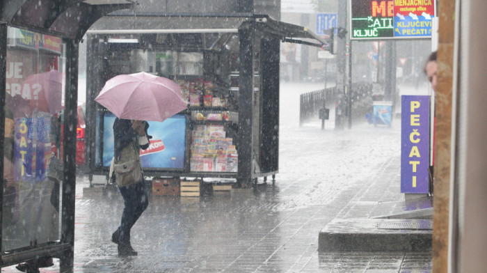 Opet upaljen meteoalarm za gotovo celu Srbiju, evo kad nam se vreme prolepšava