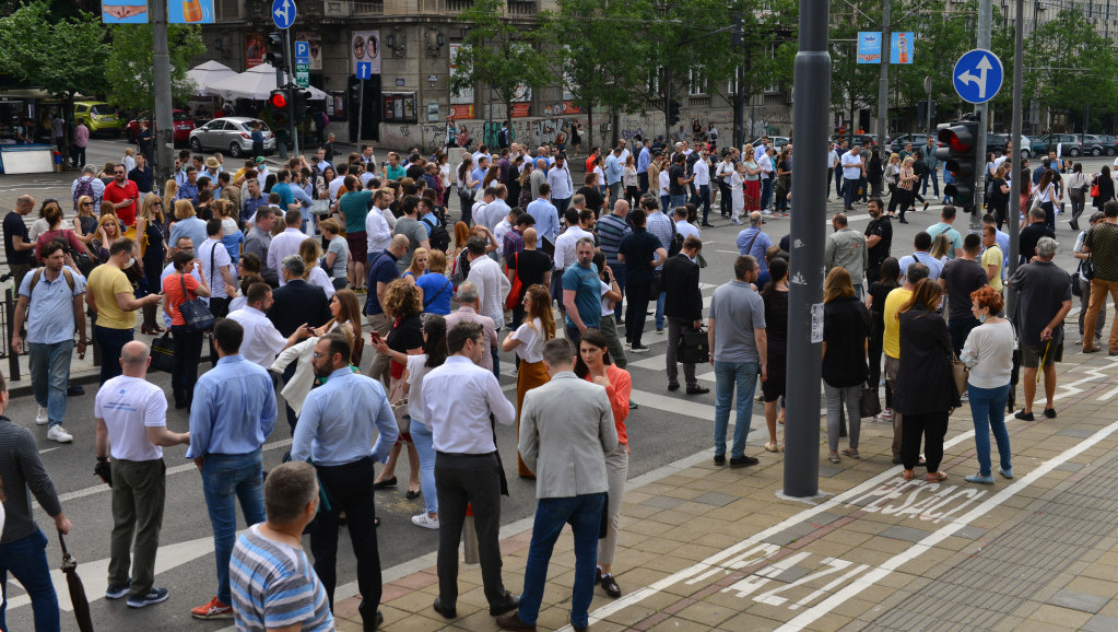 Protest advokata - krenuli u šetnju centrom Beograda