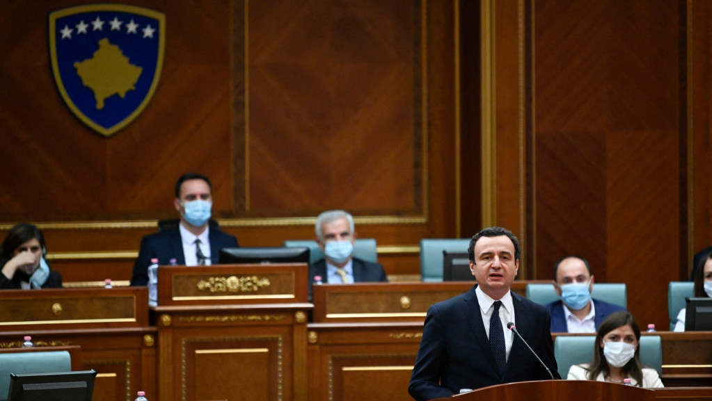 Burna sednica u prištinskom parlamentu, opozicija optužila Kurtija da se krije i beži od Srbije