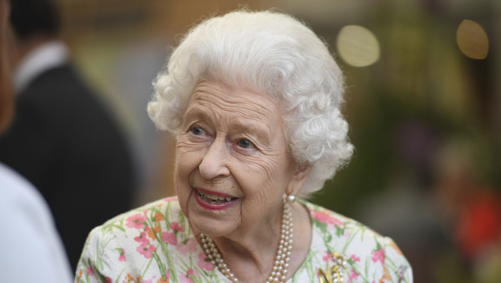 Kraljica Elizabeta II zbog zdravstvenog stanja otkazala putovanje u Severnu Irsku: Lekari joj savetuju odmor