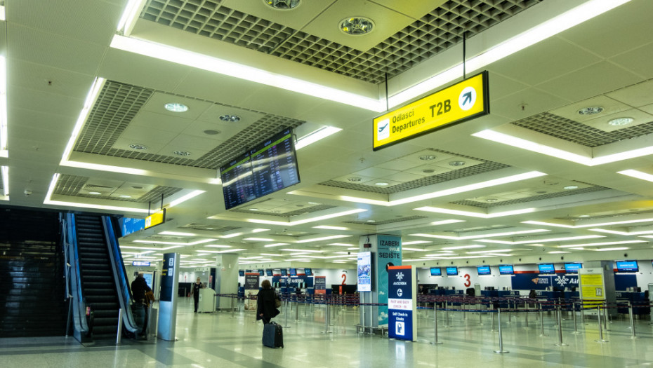 Neprijatnost na beogradskom aerodromu: Putnik platio 3.500 dinara za antigenski test koji mu zapravo nije potreban