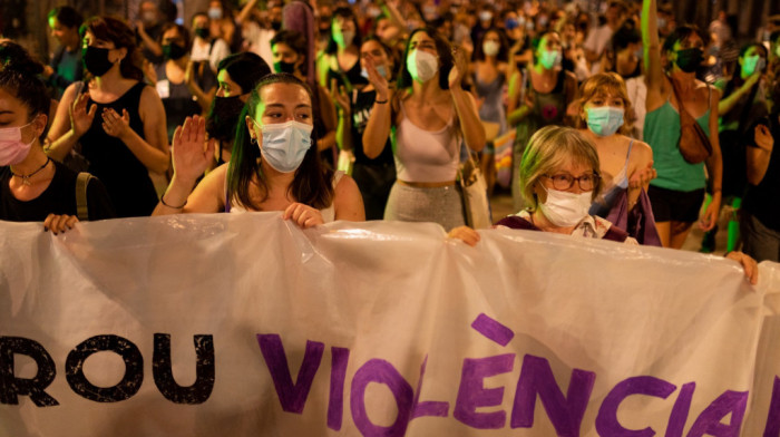 Slučaj koji je je podigao Špance na noge: Protesti širom zemlje nakon što je pronađeno telo devojčice na dnu okeana
