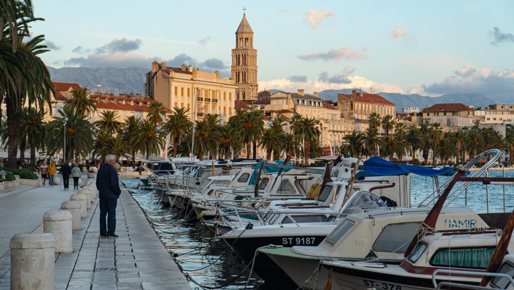 Mladi par iz Srbije napadnut na plaži u Splitu