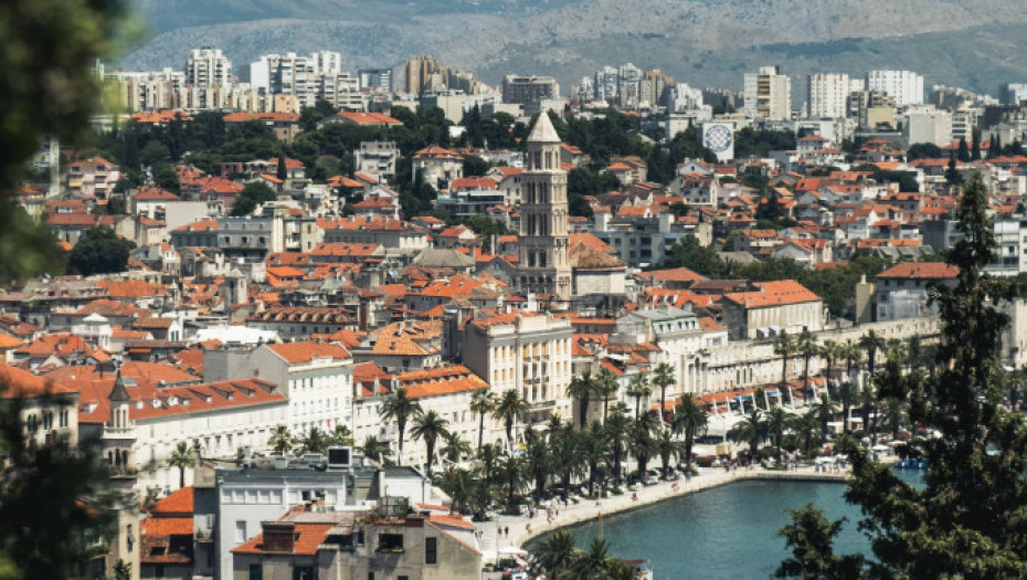 Split uvodi nove kazne za turiste - 300 evra za spavanje u parku