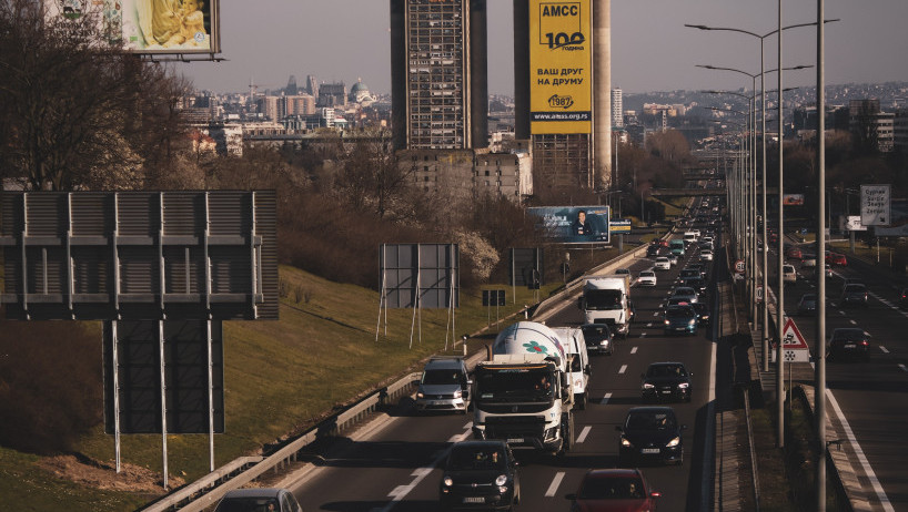 Momirović: Uvešćemo zabranu preticanja za teretna vozila na auto-putevima