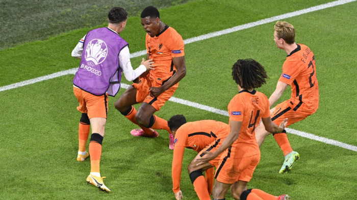 Holandija trijumfovala nad Ukrajinom: Damfrisov gol srušio Ševčenkovu ekipu