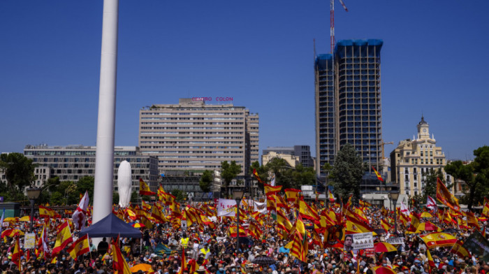 Protesti u Madridu protiv pomilovanja katalonskih separatista