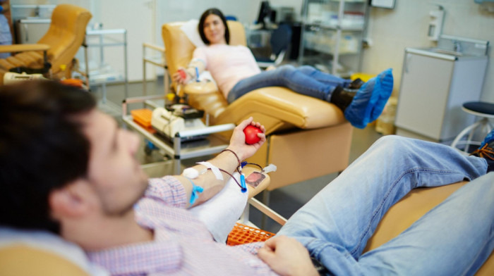 Davanje krvi moguće odmah nakon primanja vakcine Fajzera, Moderne, Sinofarma