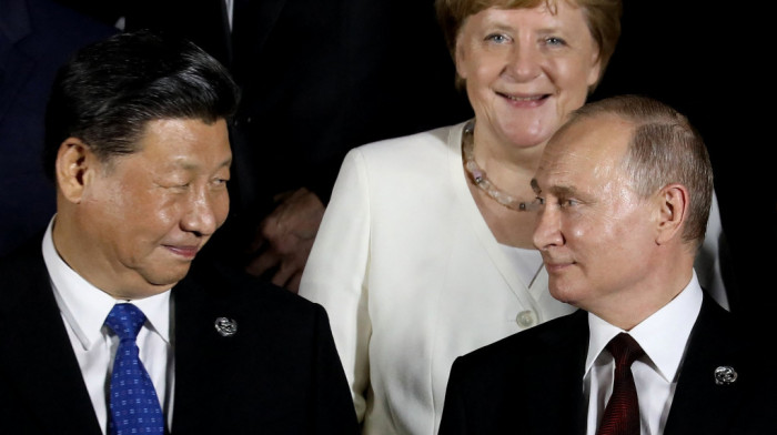 Hod po tankoj liniji: Sve topliji odnosi Rusije i Kine mogli bi da budu problem za SAD