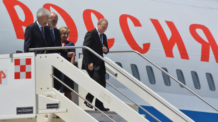 Čekali dozvolu za sletanje: Avion sa ruskom delegacijom kružio sat vremena iznad Ženeve