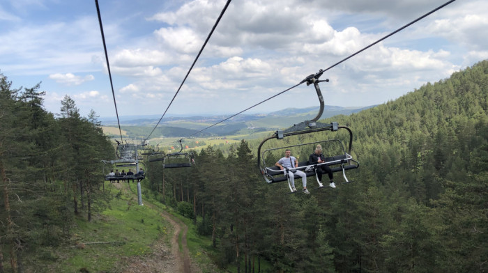 Grom udario u stub žičare ski-centra Tornik - veliko nevreme pogodilo Zlatibor