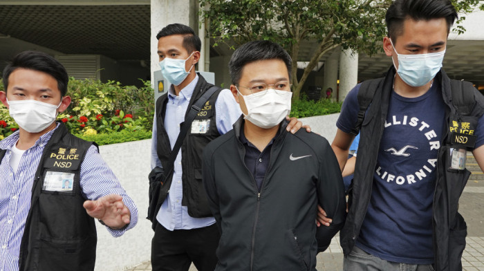 Uhapšeno pet čelnih ljudi poznatog lista u Hongkongu, sumnja se da su imali "tajni dogovor sa spoljnim elementima"