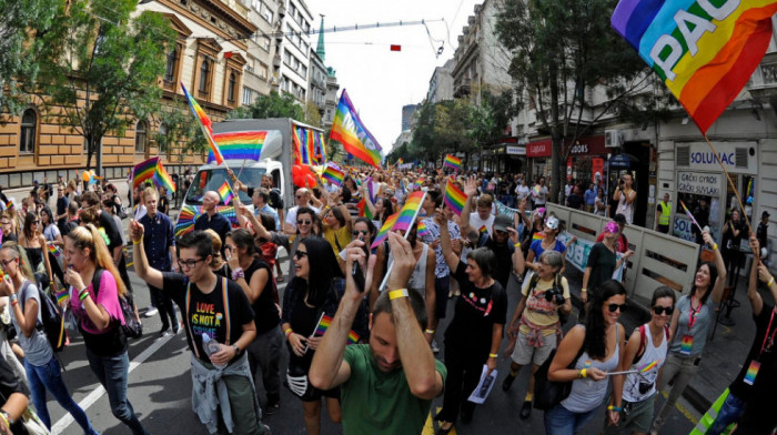 Istopolna partnerstva na čekanju: Šta koči propis koji bi gej parove učinio vidljivim pred zakonom