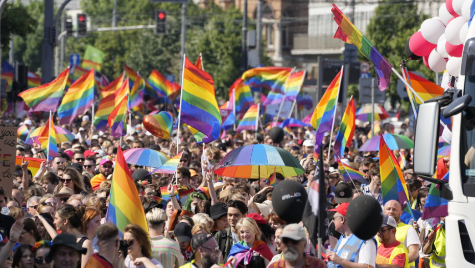 "Parada jednakosti" u Varšavi,  učesnici marša protestvovali zbog homofobije u Poljskoj