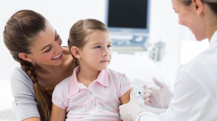 U Rumuniji će vakcina za decu od pet do 11 godina biti preporučena samo hroničnim bolesnicima