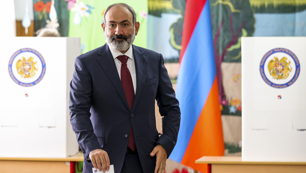 Vanredni izbori u Jermeniji: Vodi stranka Nikola Pašinjana