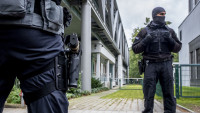 Evakuisana bolnica u Nemačkoj zbog pretnje bombom, psi tragači pretražuju kliniku