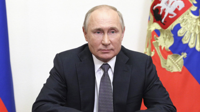Putin: Nastavlja se erozija međunarodnog prava
