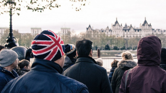 Hoće li Velika Britanija preći na "Plan B" u borbi protiv koronavirusa? Vlada odbacuje predlog novog zaključavanja