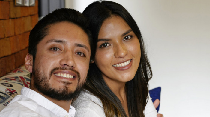 Umesto na venčanje, otišli na kovid odeljenje: Bračni par lekara iz Ekvadora oduševio svet