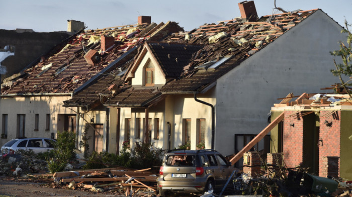 Češka policija objavila snimak drona, video pokazao koliku je štetu naneo tornado