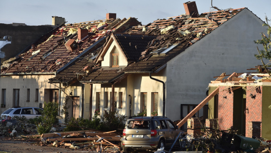 Češka policija objavila snimak drona, video pokazao koliku je štetu naneo tornado