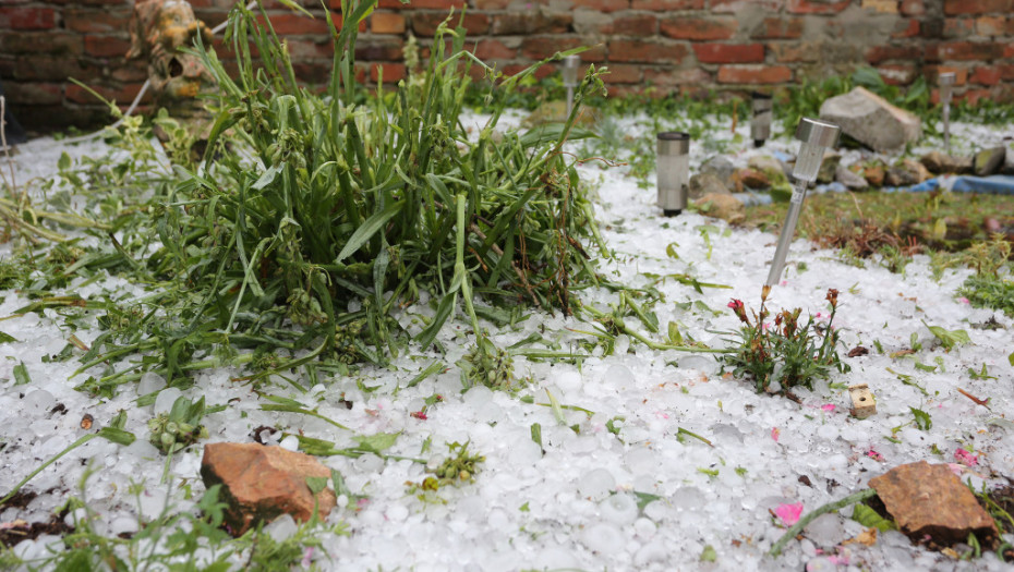 Nevreme u Zapadnoj Srbiji, grad veličine lešnika padao u Požegi