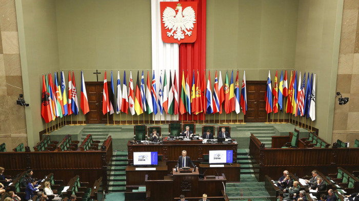 Poljska vlada izgubila parlamentarnu većinu, premijer zatražio smenu potpredsednika koji je već najavio da odlazi