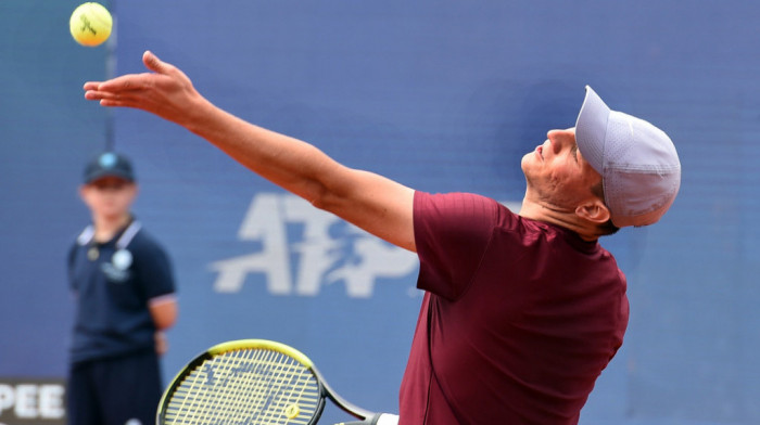 Uspešan start Kecmanovića na turniru u Sofiji: Srbin savladao domaćeg tenisera