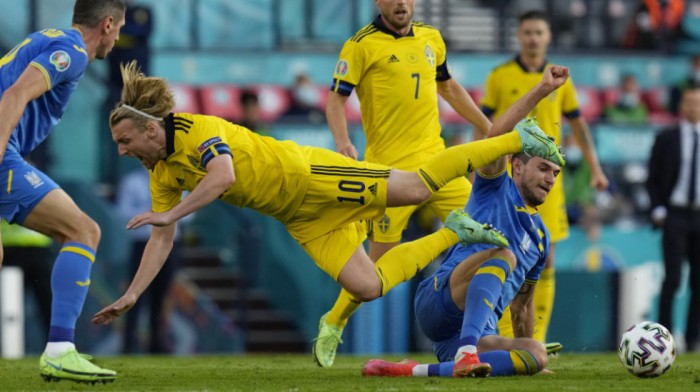 Ukrajina pobedila u poslednjem minutu produžetka: Dovbik presudio Šveđanima