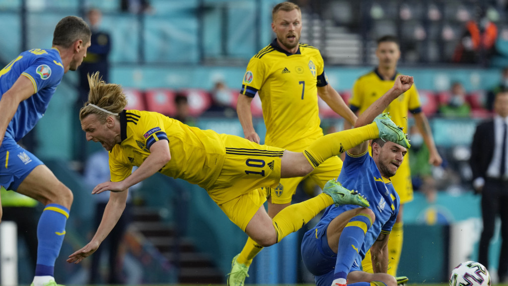 Ukrajina pobedila u poslednjem minutu produžetka: Dovbik presudio Šveđanima