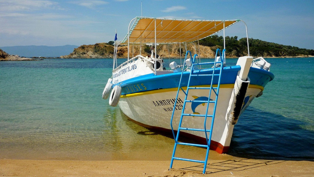 Grčko ostrvo u srcu Halkidikija samo za odabrane: Noćenje u proseku 80 evra, a do najlepših plaža možete i peške
