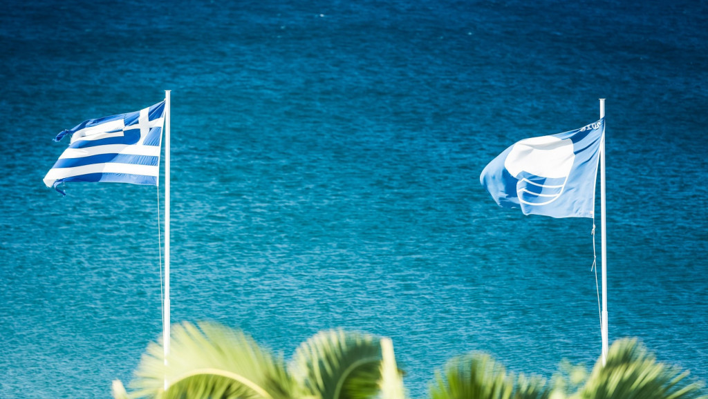 Pet skrivenih plaža na Halkidikiju koje imaju Plavu zastavicu: Bistro, safirno plavo more i netaknuta priroda