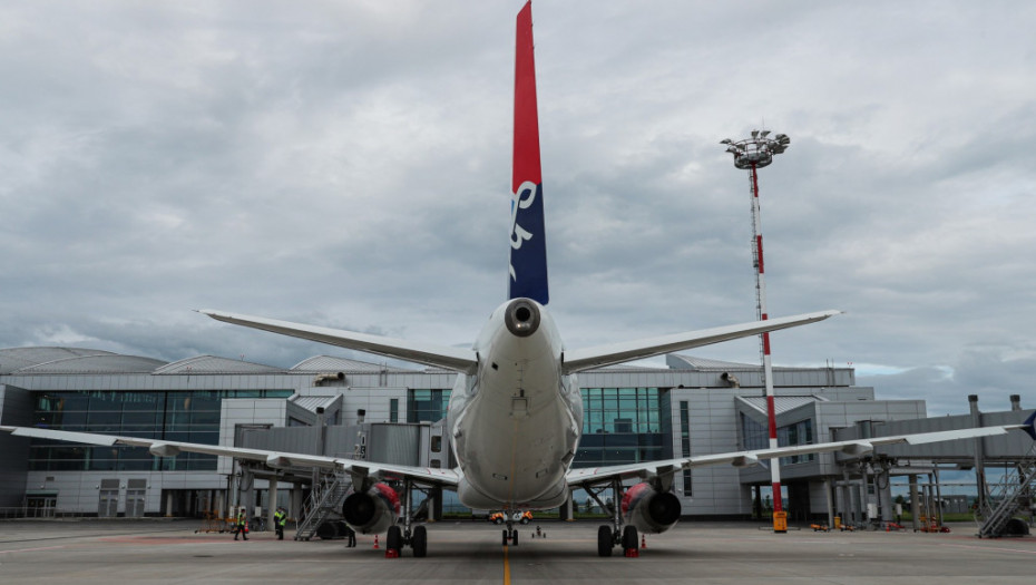 Fon der Lajen otkazala posetu Podgorici: Avion zbog magle na beogradskom aerodromu nije mogao da poleti