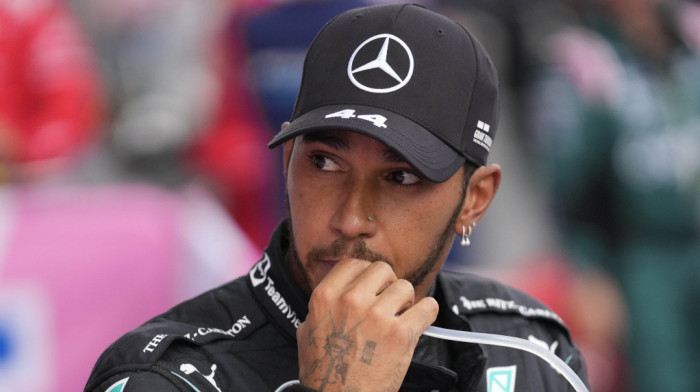 Zvanično: Luis Hamilton ostaje u Mercedesu još dve godine