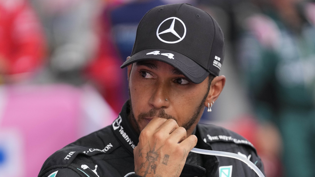 Zvanično: Luis Hamilton ostaje u Mercedesu još dve godine
