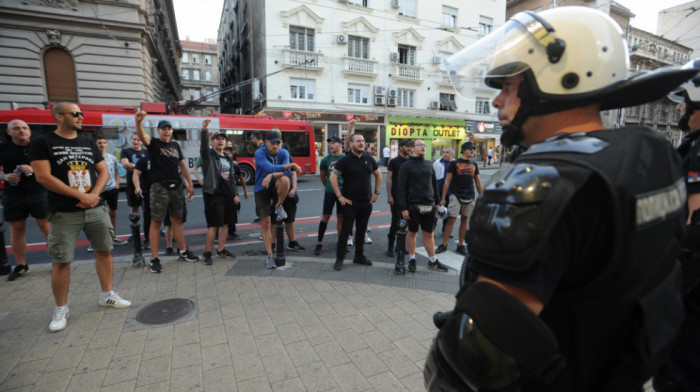 Incident u Beogradu, demonstranti pokušali da spreče otvaranje izložbe "Duša Srebrenice"