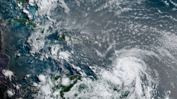 Uragan Elsa kreće se prema Haitiju
