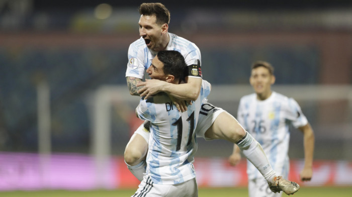 Raspoloženi Mesi odveo Argentinu u polufinale: Kolumbija izbacila Urugvaj na penale