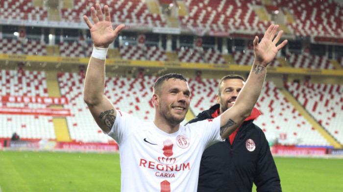 Vraća se u domovinu: Lukas Podolski blizu Gornjika